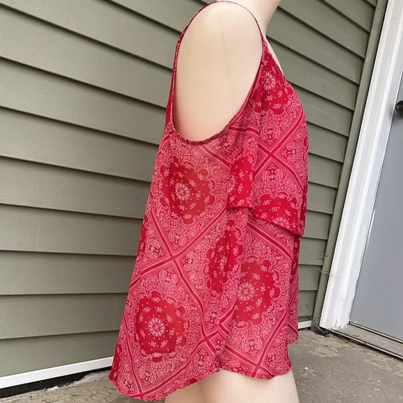 Like new no boundaries red bandanna tank top - Picture 3 of 12